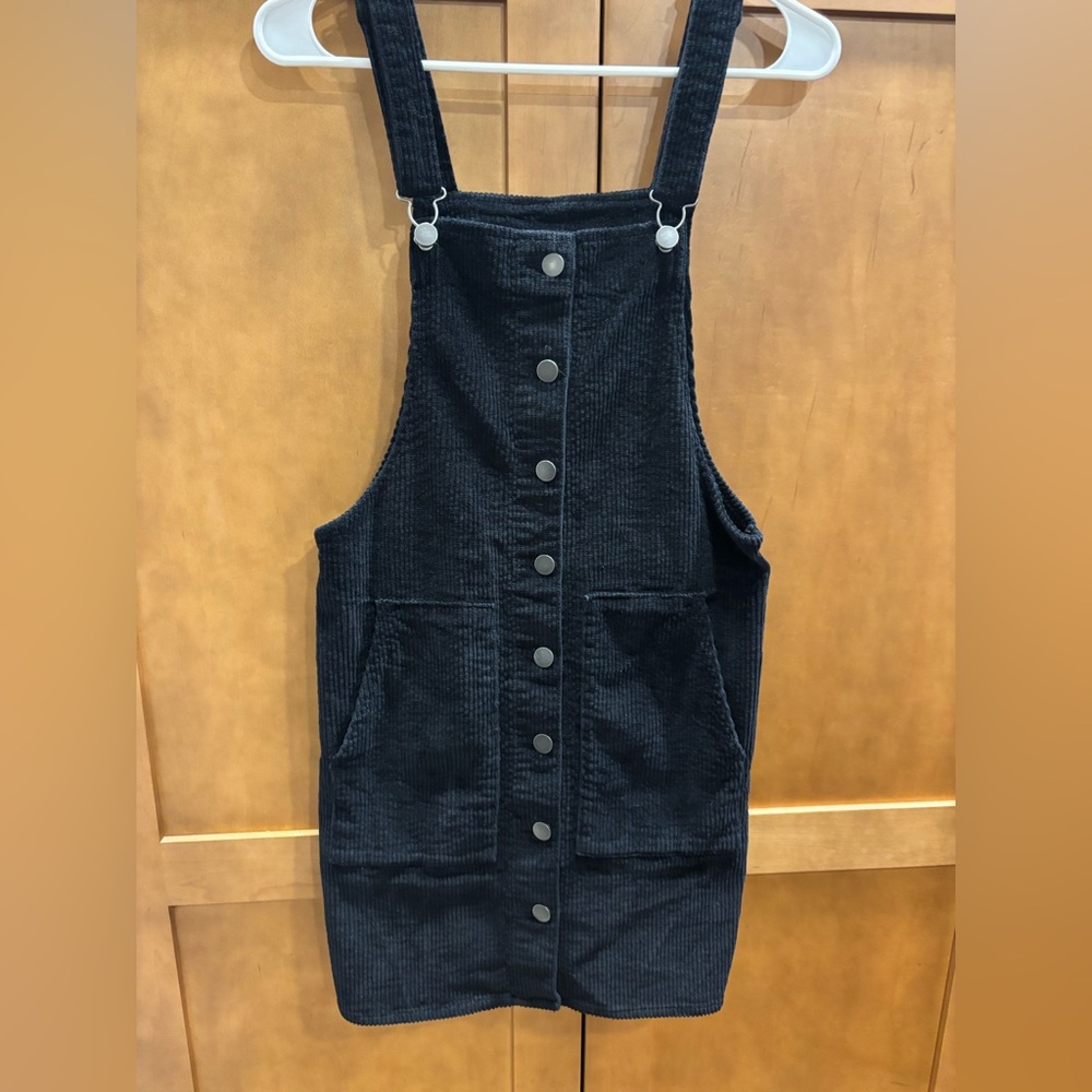 Tinseltown black corduroy jumper xs